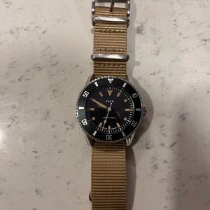 Vaer D4 Arctic USA Solar 38mm Watch
